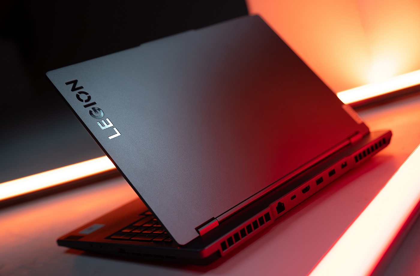 Lenovo Legion R7000