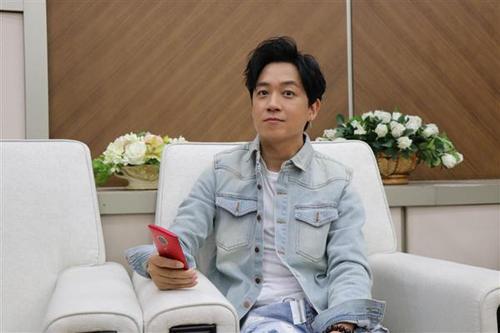 43岁王大治近照,前妻竟比董洁还美艳,终于知道董洁为何会爱上他