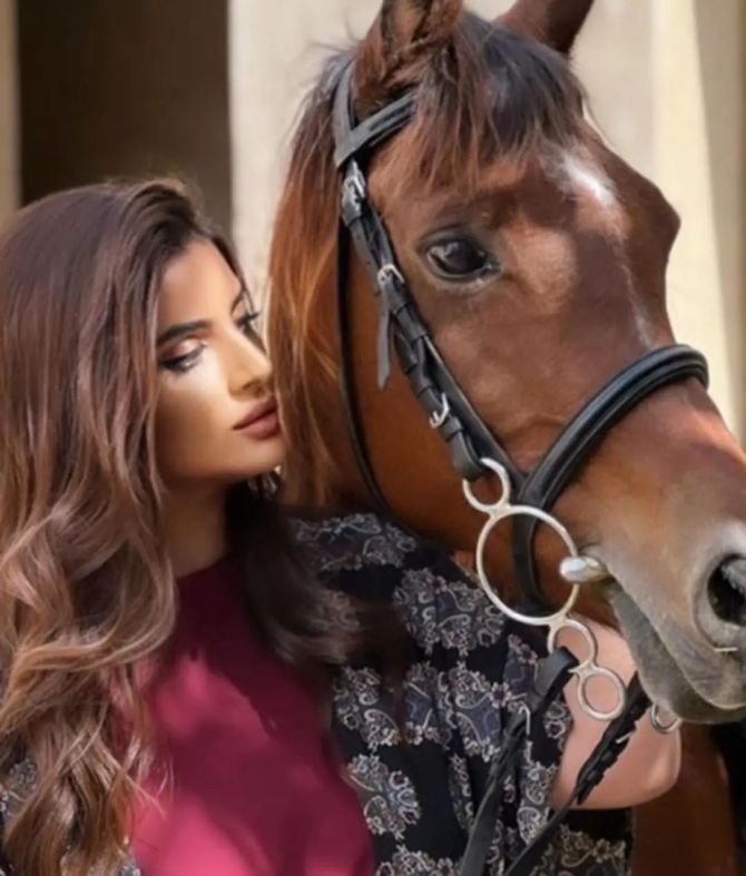 玛哈拉:迪拜酋长最美私生女,29岁嫁堂哥,打破传统办婚礼好风光