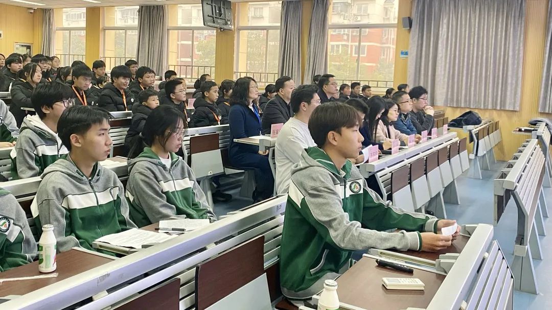 南京市建宁中学:看这里!学生会选举火热进行中!