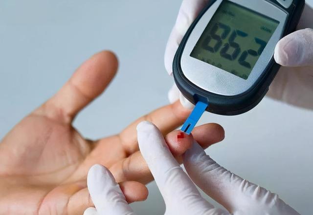 糖尿病的"发物"是大蒜?预防血糖升高,建议远离5种食物