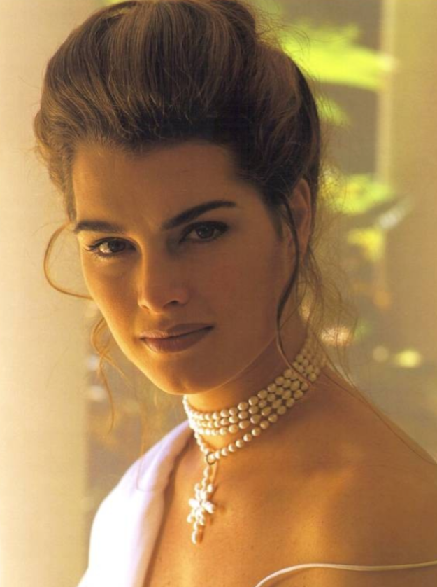 阿加西好福气!前妻是漂亮的波姬小丝,二婚娶美女冠军,恩爱21年