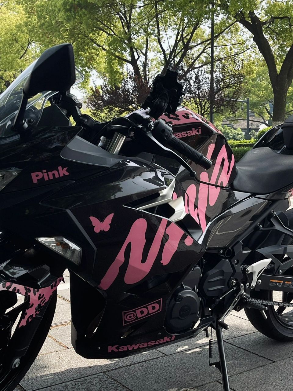 川崎ninja400|黑粉yyds15 蓄谋已久的新版画 之前的白色路上真的