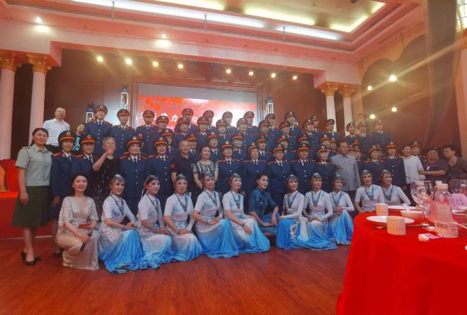 红船快讯|北京开国将军后代合唱团欢聚一堂共庆"八一"建军节