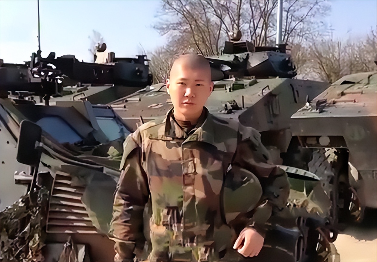 傅晨:为摆脱女友惨死悲痛,到法国当雇佣兵,终于重获新生