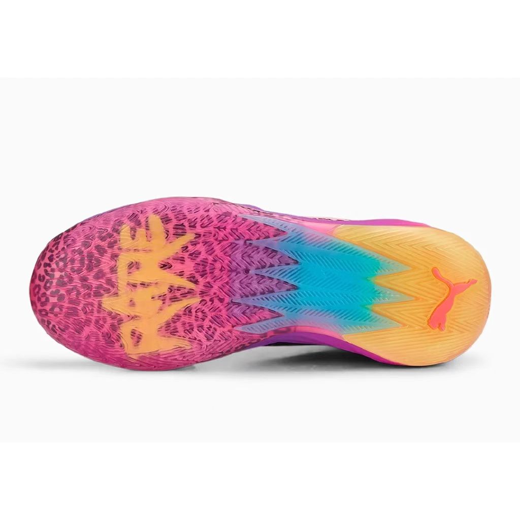 三球签名鞋新配色太骚气,crazy1紫色有点帅,curry10双配色来袭