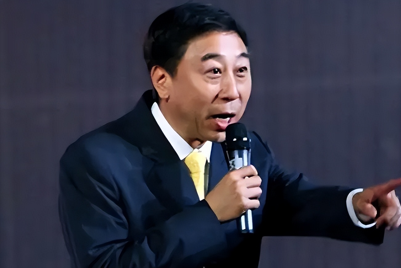 冯巩警醒后相声大师大山离开中国的结局不可思议