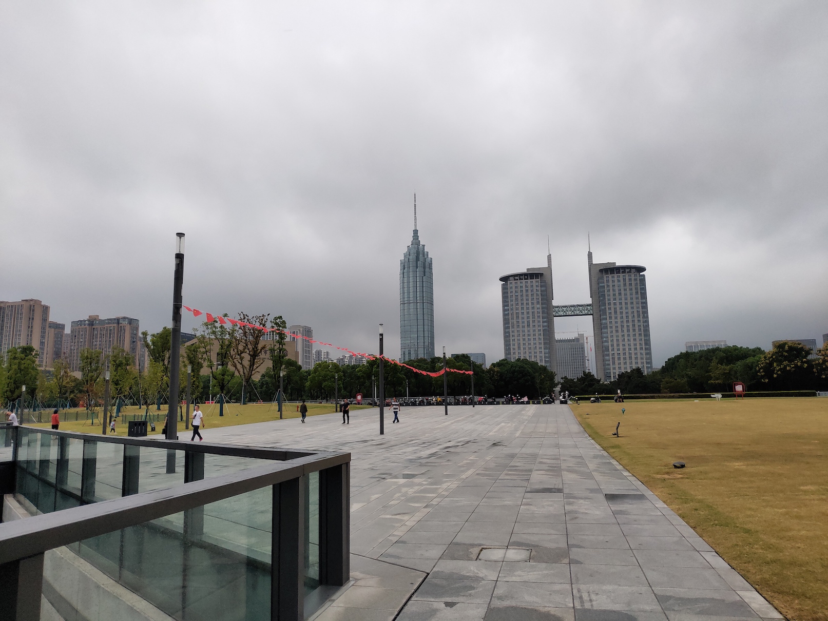 常州文化广场以"江南拱桥"为灵感,既古典,又科技感满满