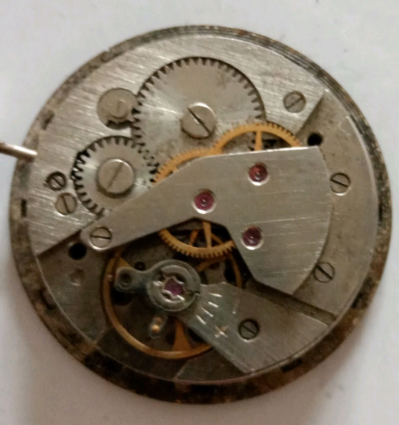 早期六家中国手表厂的仿制机芯及其原型