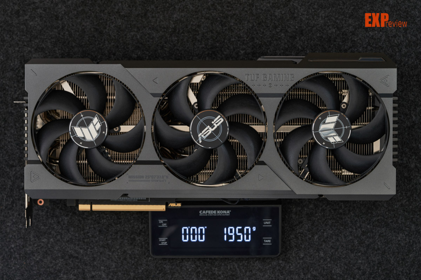 华硕tuf rtx 4080 16gb显卡首发评测:全面升级进化的重装机兵