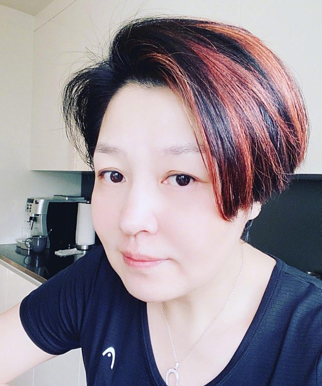 李咏因癌去世冥诞日,爱妻哈文分享图片超催泪,连续三年未间断