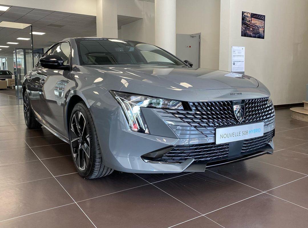 新款标致508海外版 有运动气质 颜值提升明显