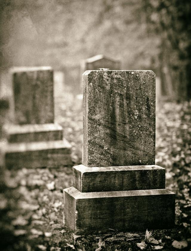 婚姻是爱情的坟墓,孩子就是坟墓上的墓碑是婚姻的配套