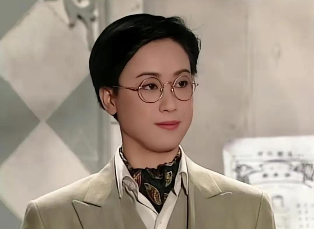 盖鸣晖:tvb反串之最