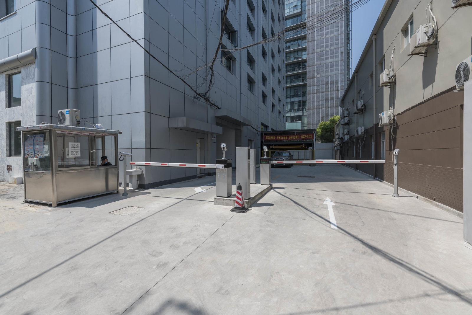 万众商务大厦:领袖之选