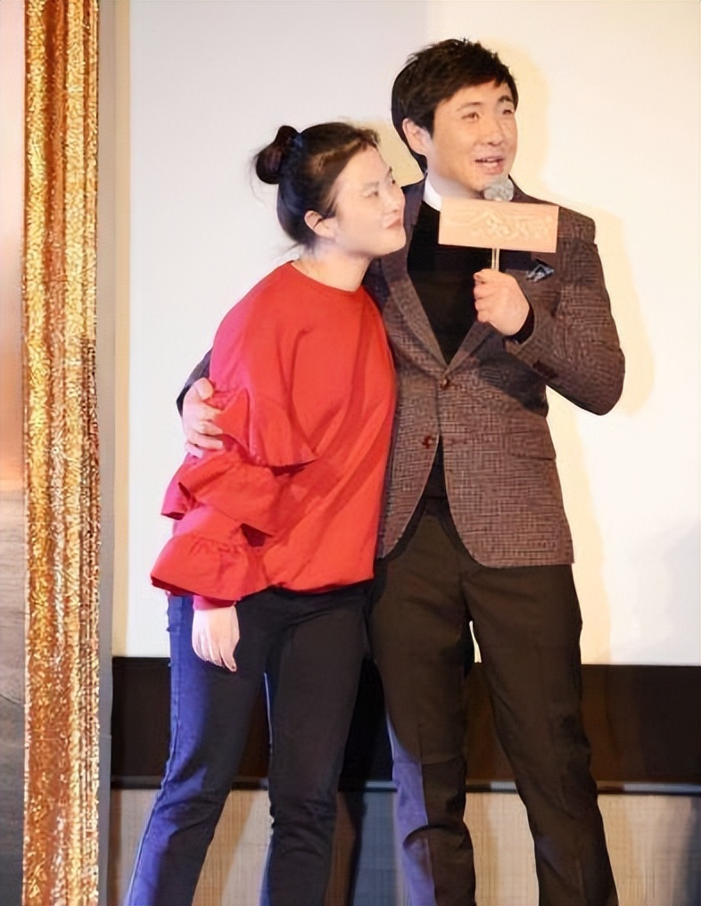 沈腾被曝与殷桃是同学,两人大学期间还谈过恋爱,马丽不是他的菜