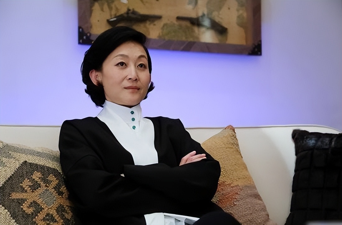 《三体》火了,我却被59岁的陈瑾惊艳到了