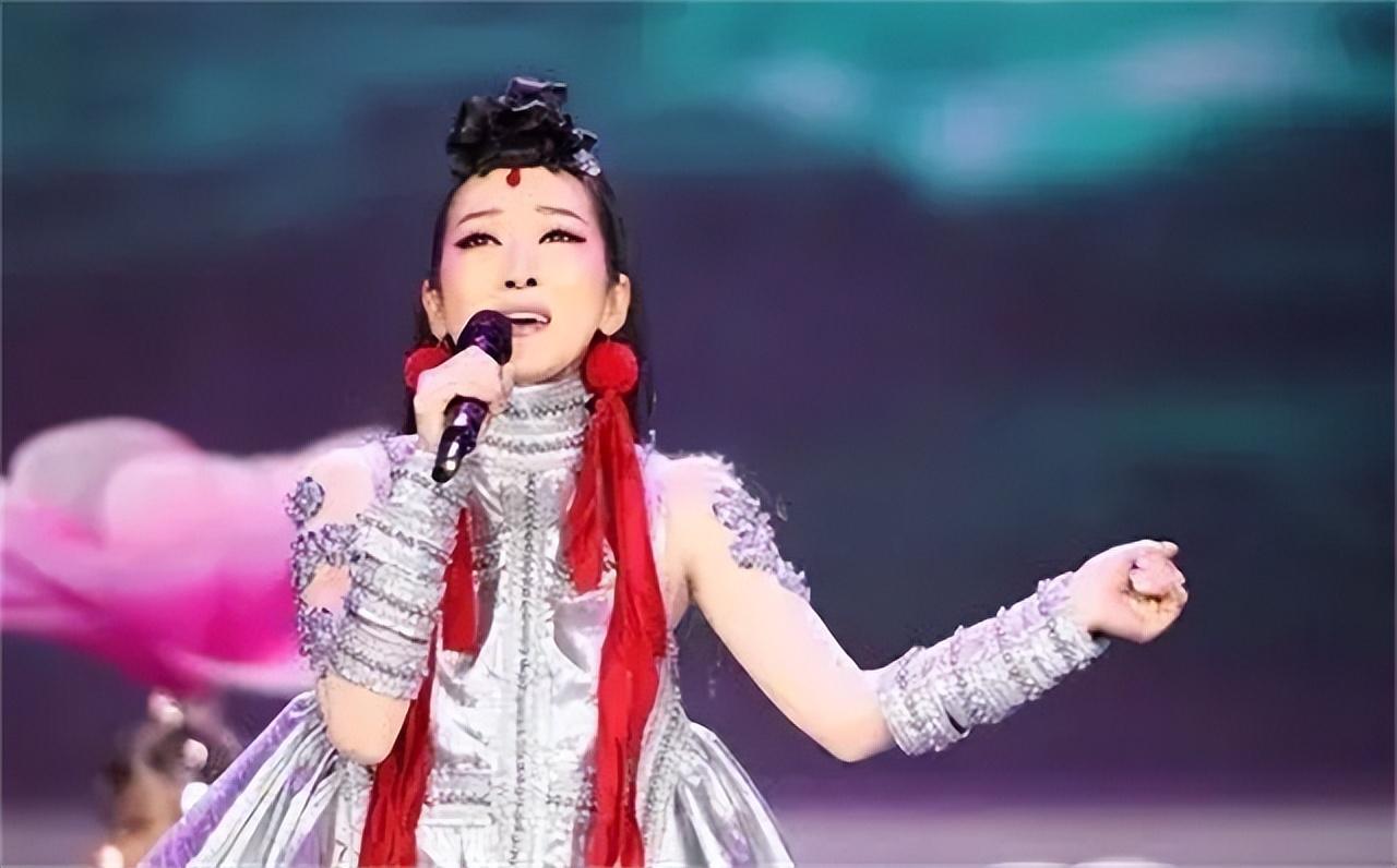 萨顶顶近照,和老公见面90分钟就闪婚,现在过上了豪门阔太的生活