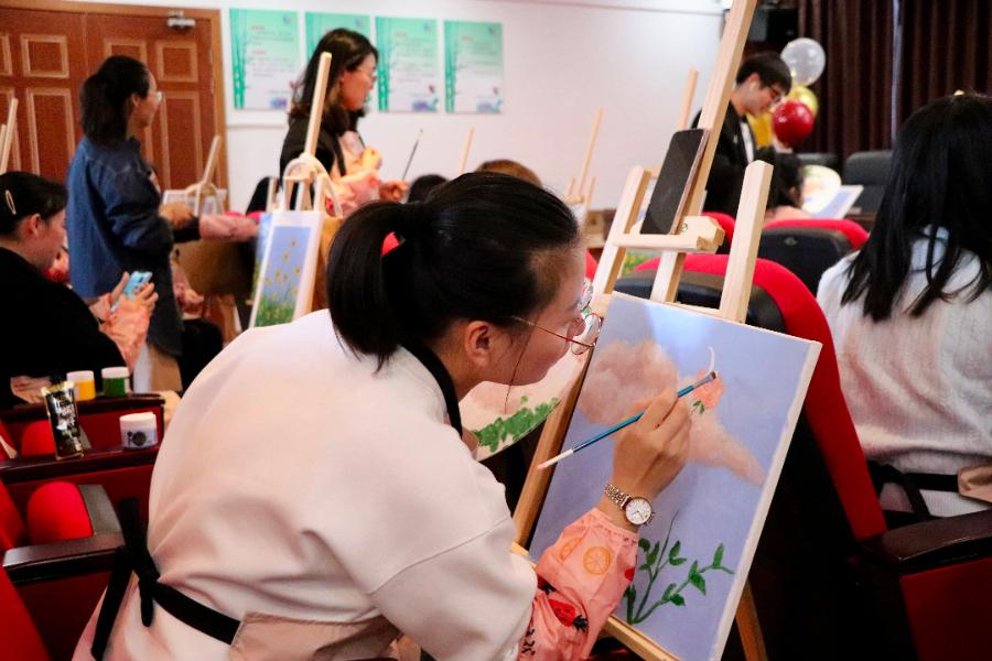 南昌县法院举办"缤纷女性