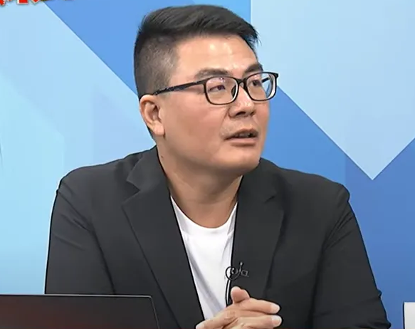 痛批民进党在撕裂台湾,台媒体人黄扬明预测绿营将推更多撒币政策