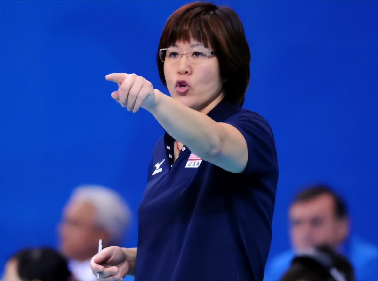 女排天才张锦文,对澡堂阿姨大打出手,郎平将其开除,后来怎样?