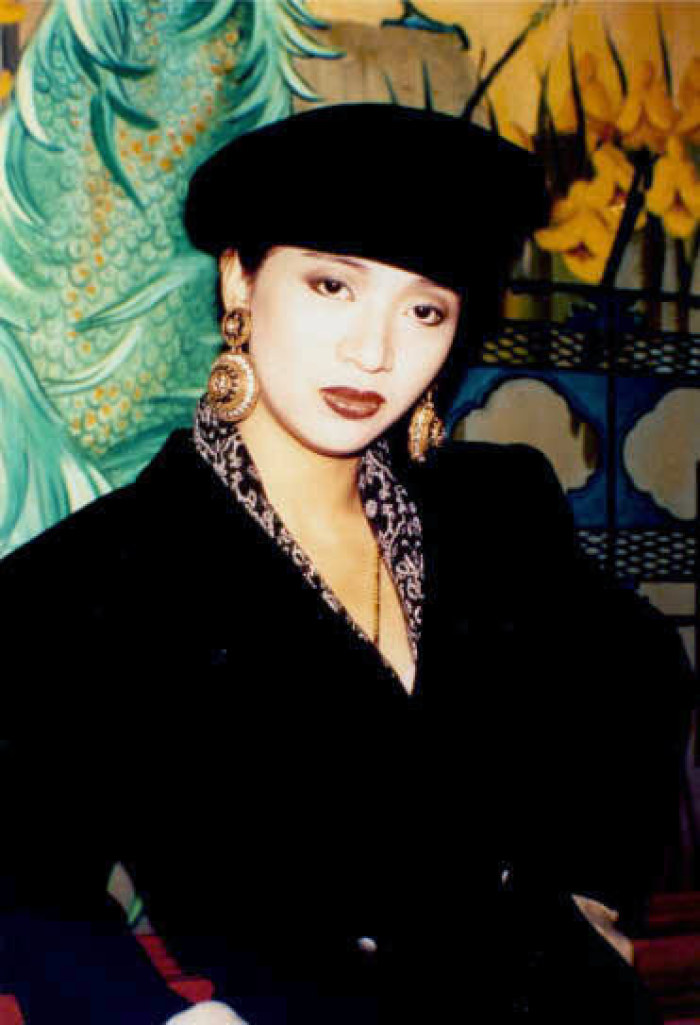 港娱往事:梅艳芳:我尽一切努力来讨好人们,却落得这样的结果