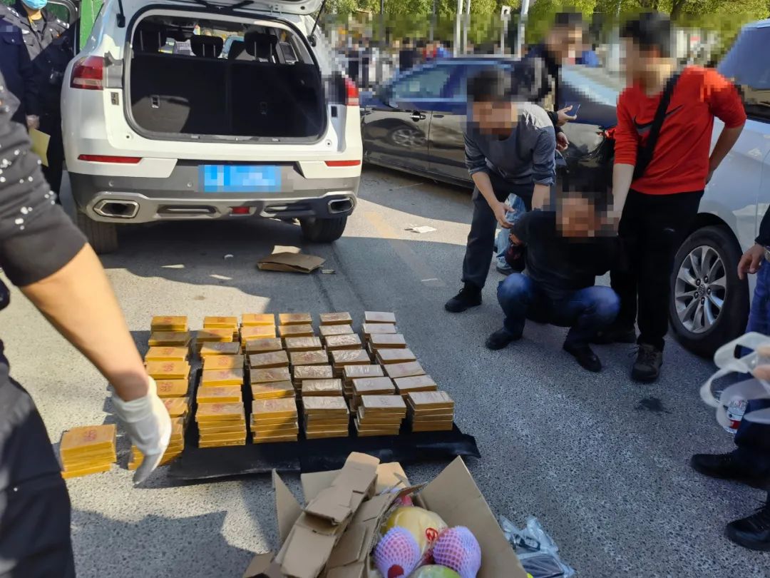 真实缉毒现场曝光!重庆警方缴毒超75千克,创当地最大单案记录