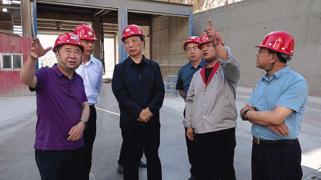 交口:刘惠民深入石口镇检查安全生产工作