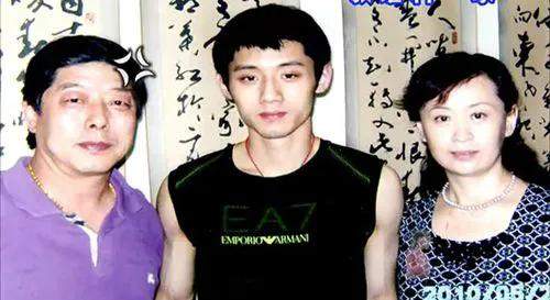 张继科的父亲张传铭:难忘父子拼搏练球岁月,儿子婚事成我心病!