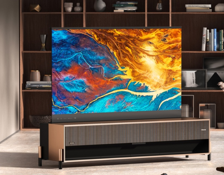 "未来的礼物"揭晓,海信发布全球首款卷曲屏激光电视