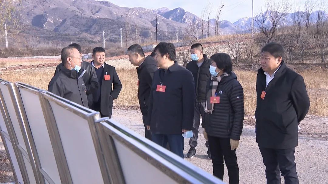 密云区人大代表视察区政府关于创建"基本无违建区"工作开展情况