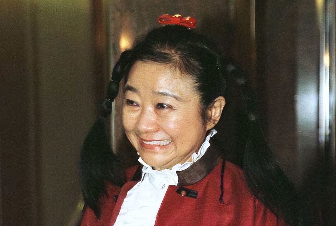 香港两大抠门富豪,邵逸夫活到了107岁,龚如心则是70岁就去世了