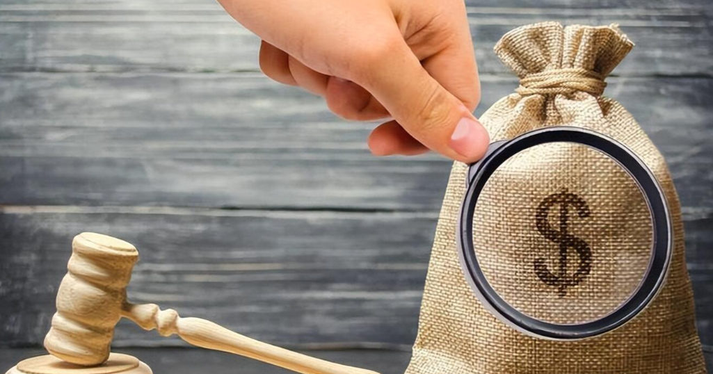 大连"小官巨贪"的孔昊,真不是一般的"好色"!最后被判死刑