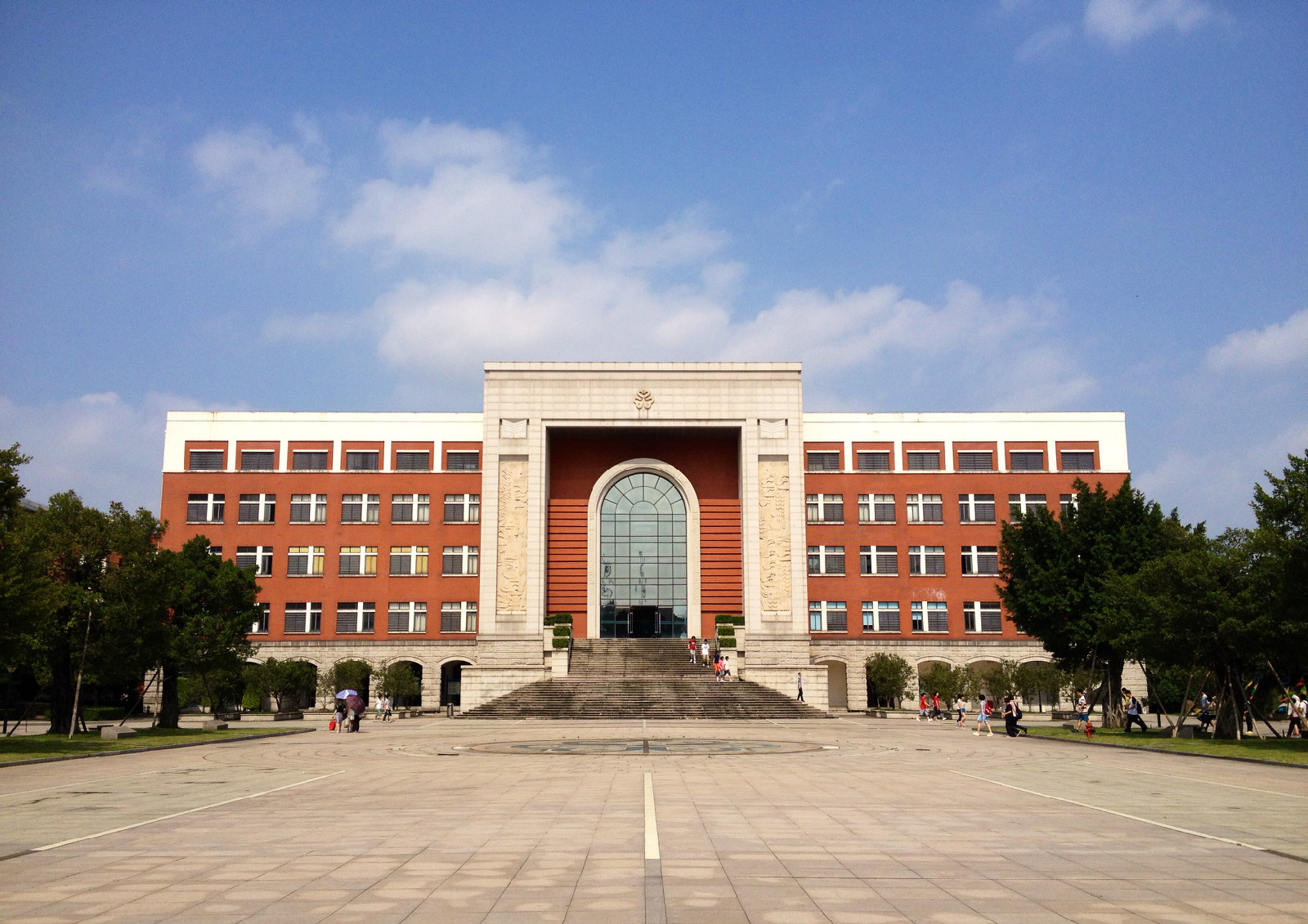 2022福建中学排名出炉,这3所入选全国百强,被称为"三剑客"