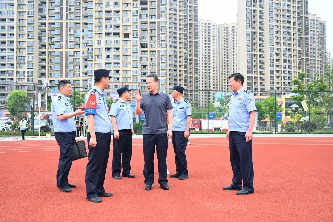 【天下英雄城 登场皆英雄——新建公安全力“助攻”英雄联盟总决赛】