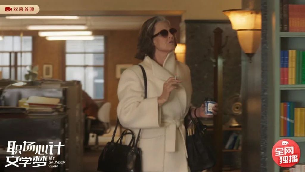 回归《阿凡达2》异形女王西格妮·韦弗,在欢喜首映独播出演女魔头