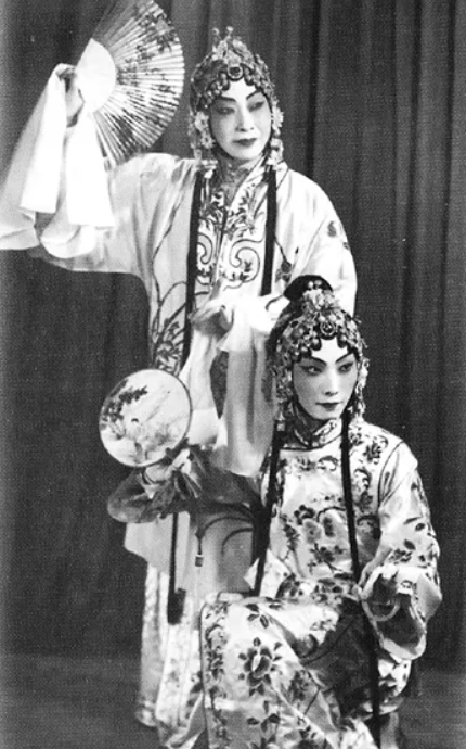 京剧大师梅葆玖:与妻子恩爱一生却无儿无女,晚年与20只猫为伴