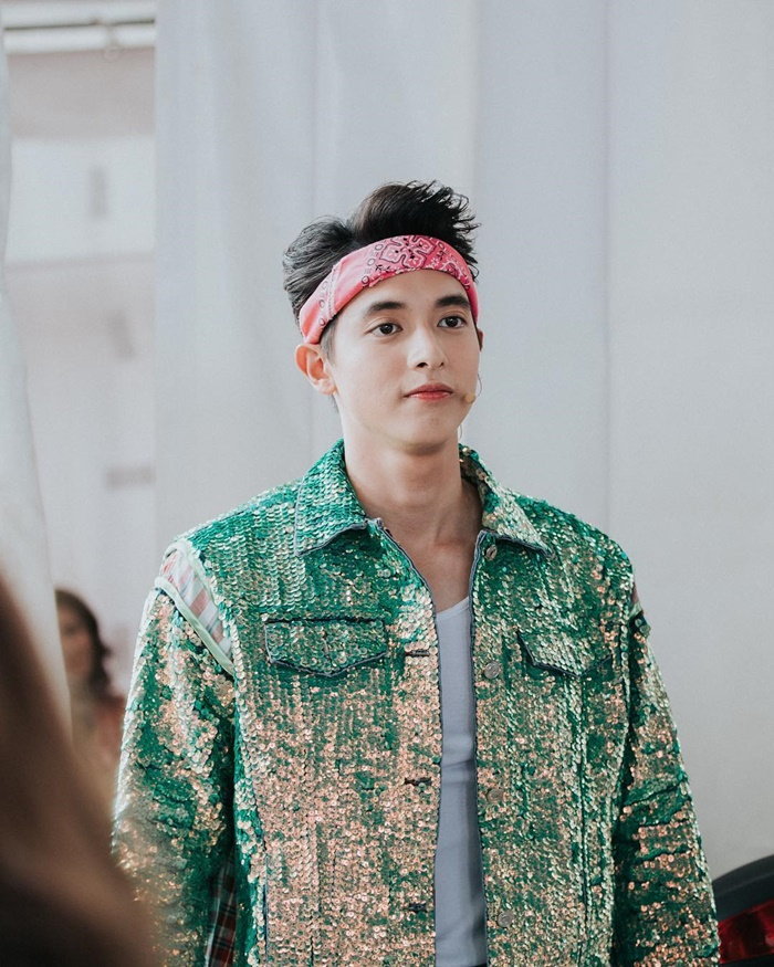 "james jirayu"的传记,一个受过良好教育的英俊青年