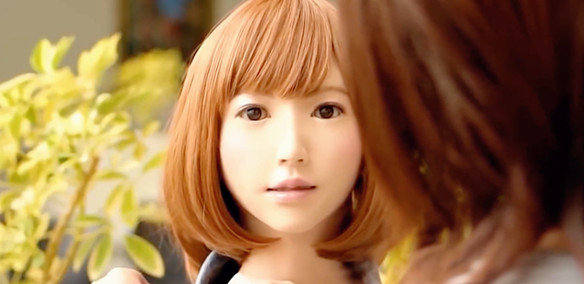 日本类人机器人娃娃图片