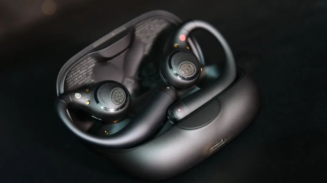 是耳机,是工具,是好伙伴——aerofit pro声阔飞跃线 不入耳耳机