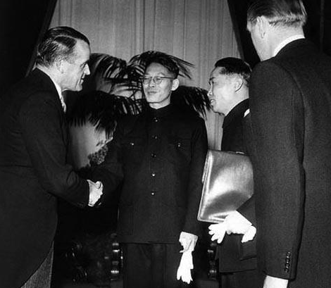 谭希林是军委警卫团团长,顶替过许世友的职务,后来成为开国中将