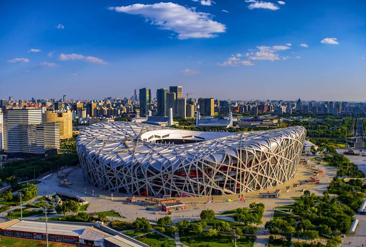 鸟巢,这座位于北京的标志性建筑,见证了中国在21世纪初崛起的伟大历程