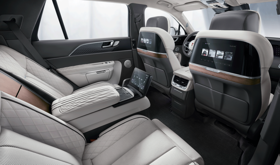 98万起 续航690km!配置升级 造型不变?新款红旗e-hs9上市