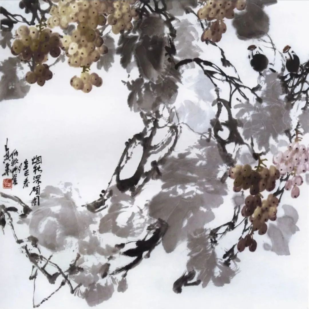 画家王其华—笔下的葡萄气韵生动 风格独特