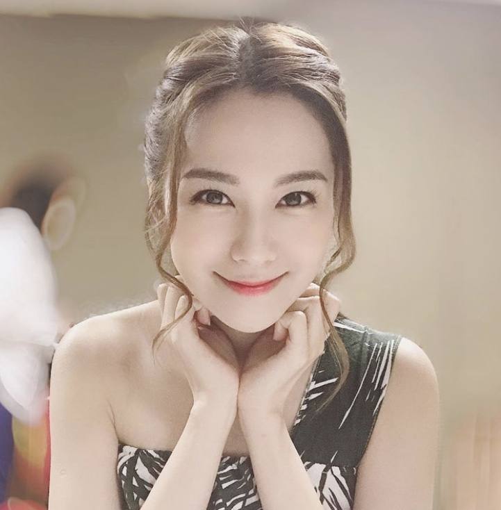 又走一个!27岁tvb小花梁茵被曝离巢,入行近10年不受捧