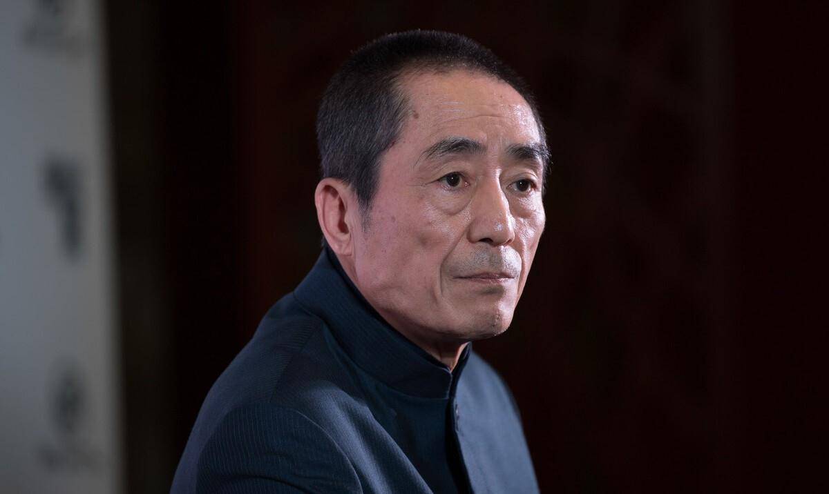 张艺谋与甄子丹的儿女:参加巴黎名媛舞会,星二代闪耀社交舞台