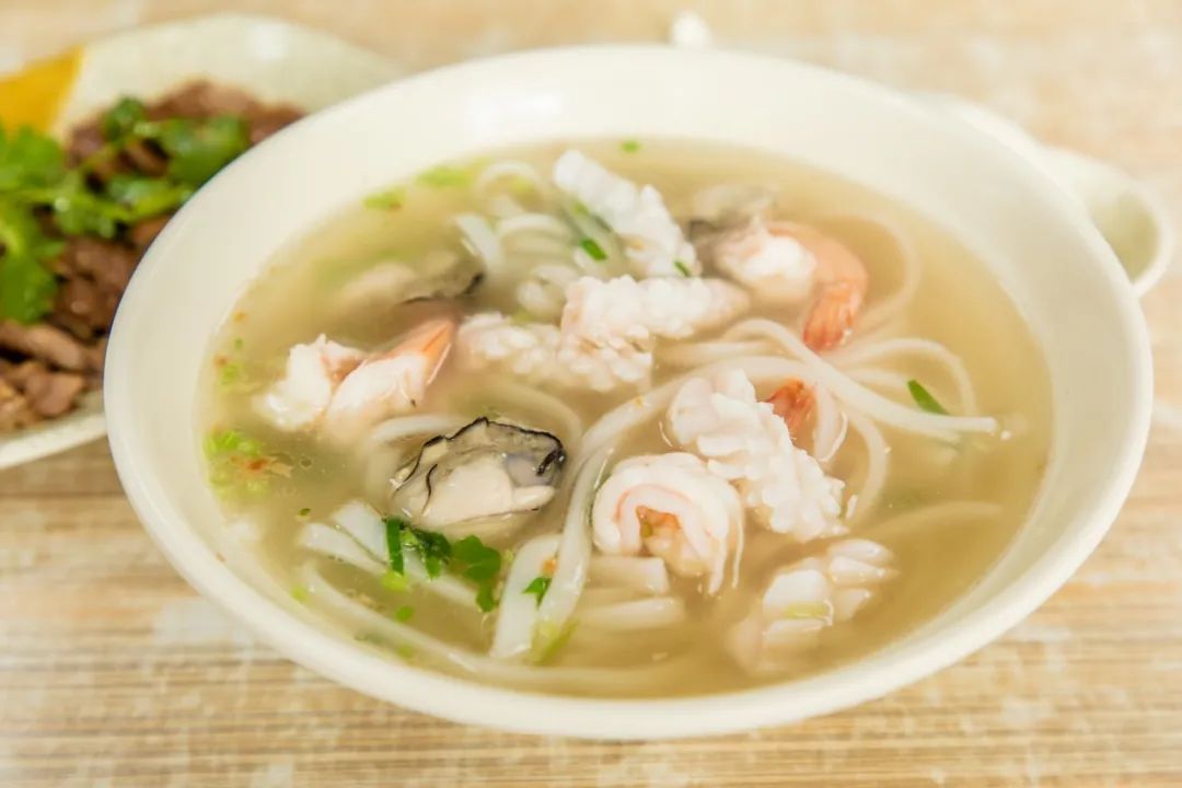 凭一碗海鲜粿条汤圈粉!这家胶己人开的小店,有下次!