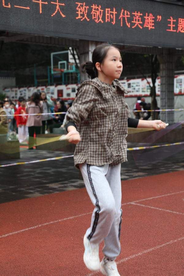 重庆市沙坪坝区育英小学主题运动会隆重举行