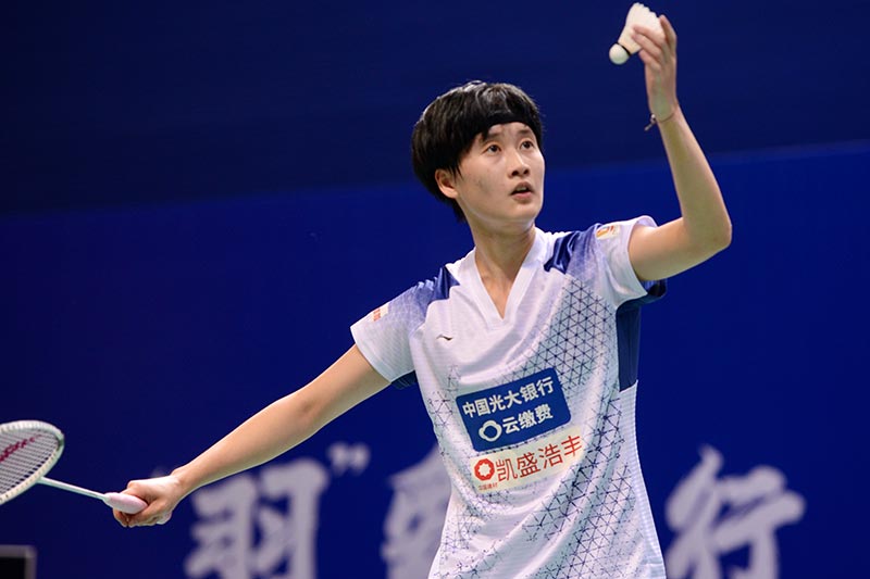 陈雨菲轻松获胜,青岛5连胜稳居第一 何冰娇零封高昉洁豪取四连胜