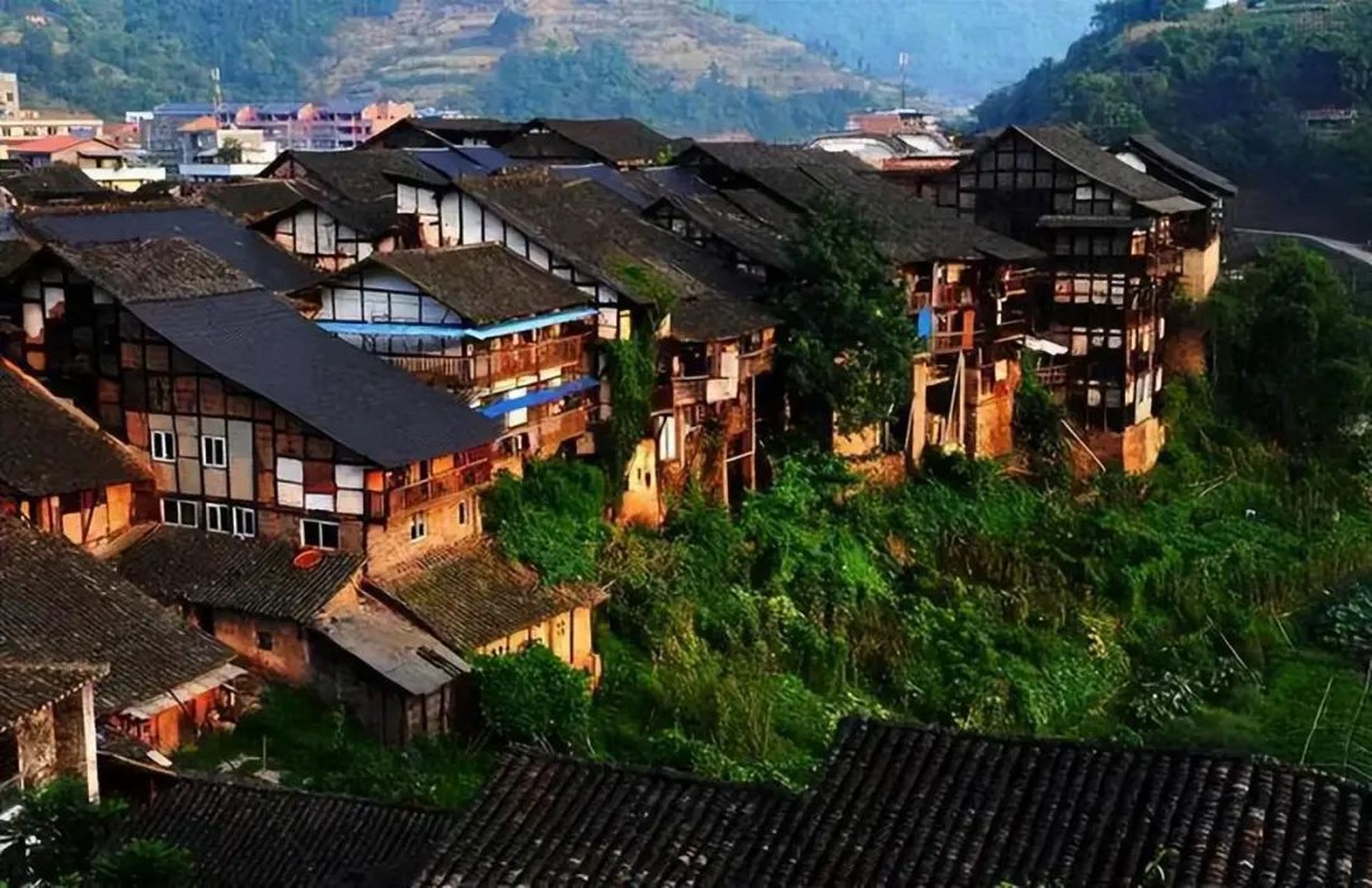 四川泸州尧坝古镇,被誉为"小香港",历史悠久,人文底蕴浓厚.